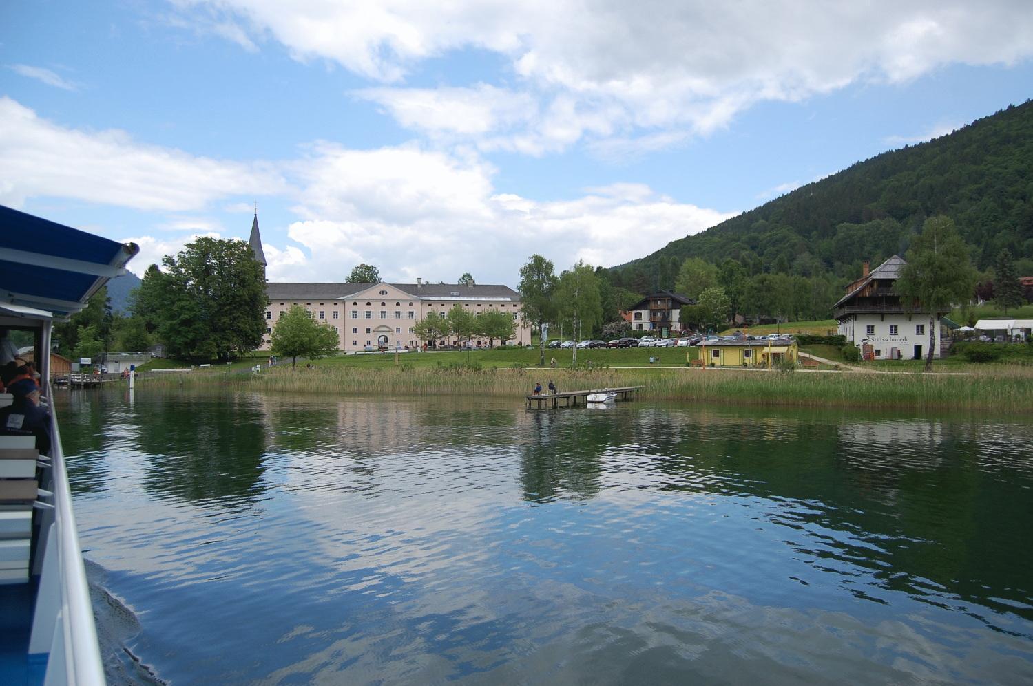 Fruehstueckspension "Schlosswirt" Ossiach Bagian luar foto