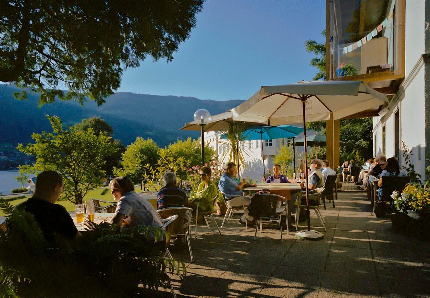 Fruehstueckspension "Schlosswirt" Ossiach Bagian luar foto