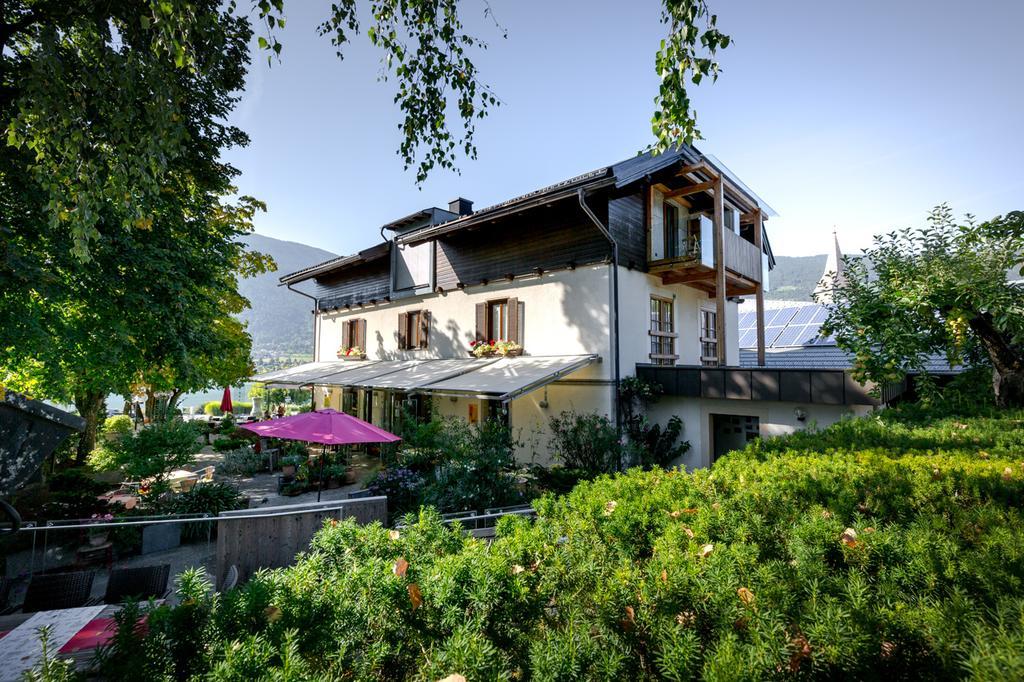 Fruehstueckspension "Schlosswirt" Ossiach Bagian luar foto
